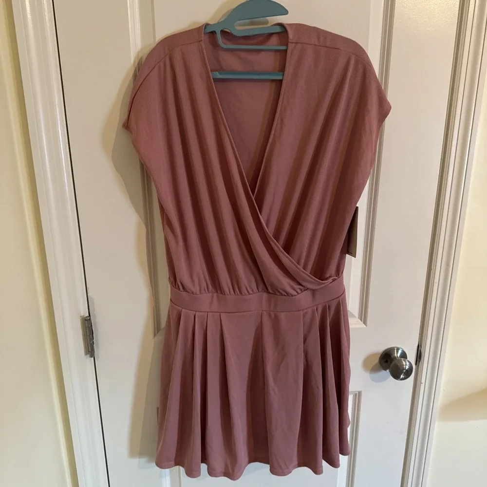 Halara V Neck Short Sleeve Pocket Waffle Casual Romper Mauve size XL NEW NWT - Picture 1 of 6